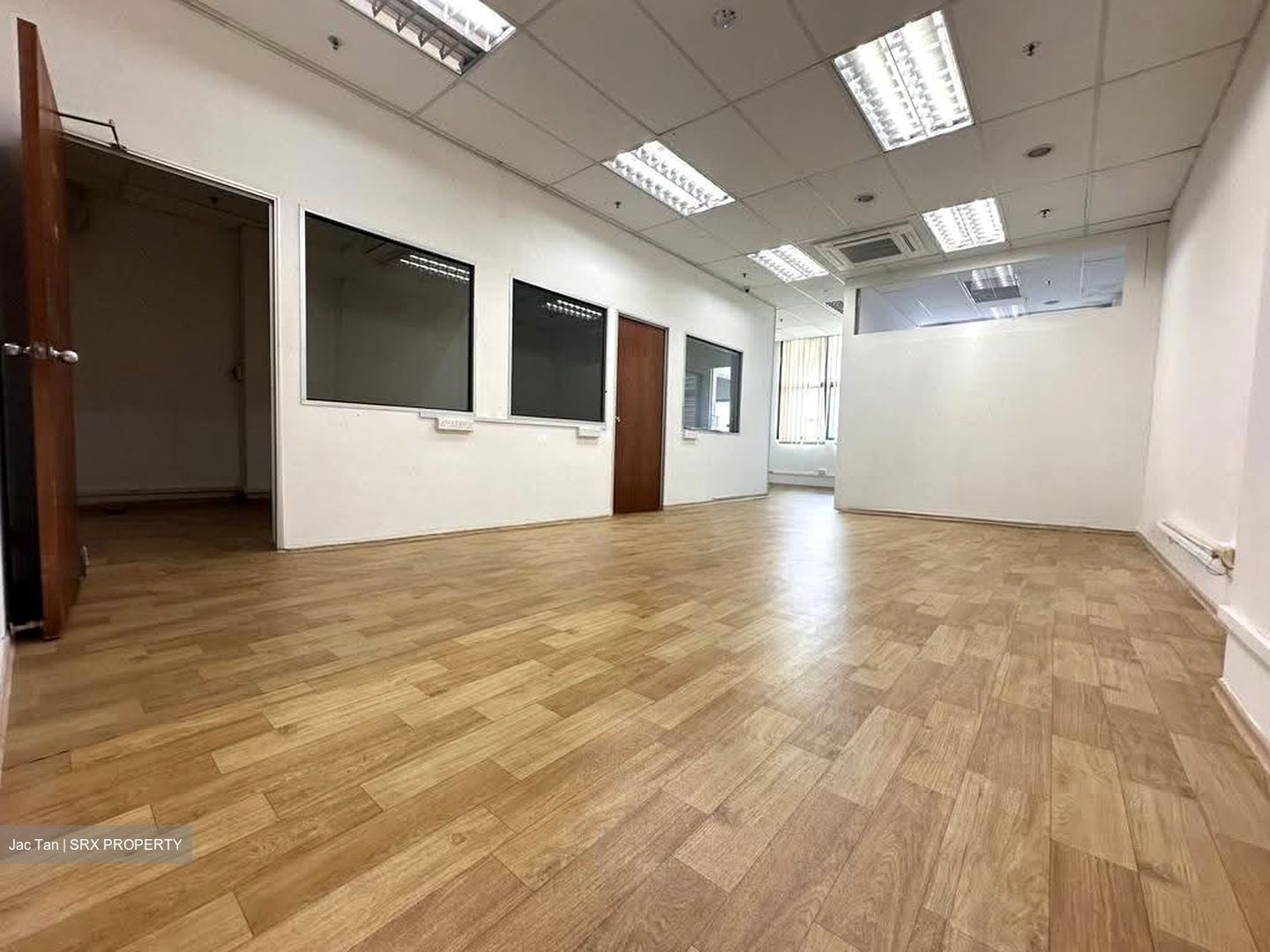 Tradehub 21 (D22), Factory #626852231